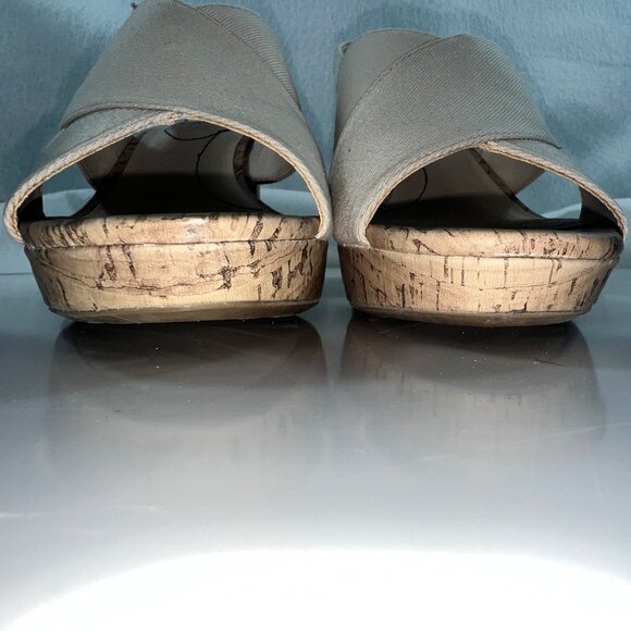 LifeStride Beige Lara Sandals w/ Cork Block Heels & Adjustable Straps Size 10M - Picture 16 of 16